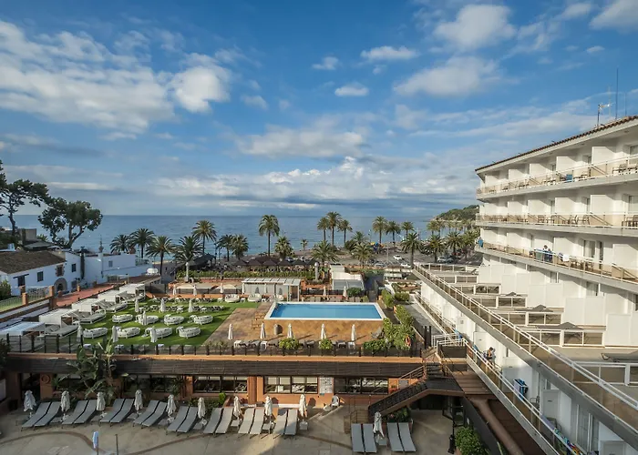 Rosamar & 4*s Szálloda 4*